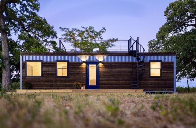 Conteneur Tiny Home 12 min à Magnolia Silos et Baylor