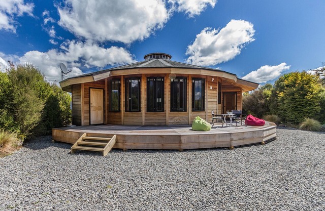 The Snowglobe - Chalet de style yourte moderne Ohakune
