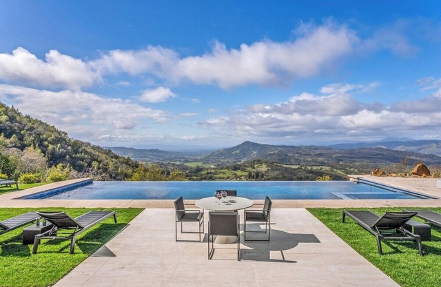 The Estate at Sonoma Mountain
