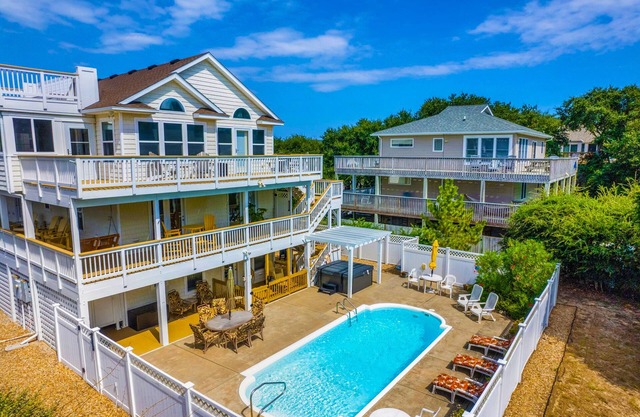 Waterfront Oasis Pool | Pet Friendly |Stunning Sound Retreat in Duck -$500 off