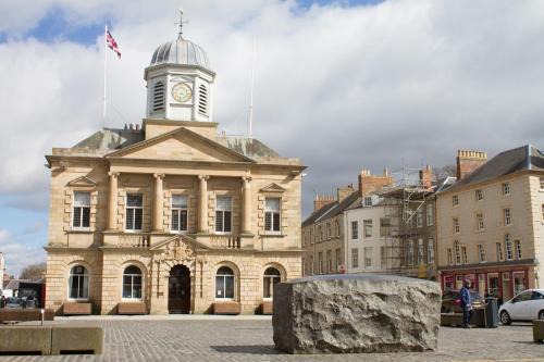 The Square