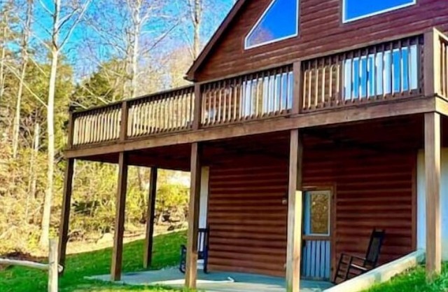 The Squatch Lodge