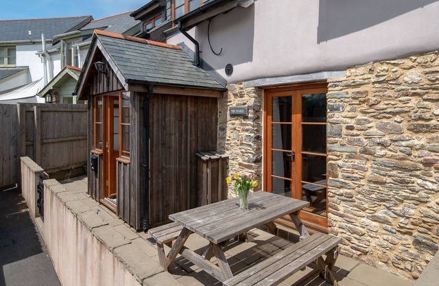 The Stable at West Down - a cottage that sleeps 5 guests in 3 bedrooms
