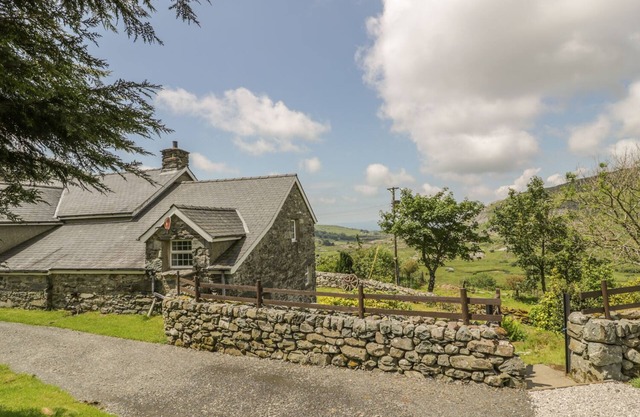 The Stable Cottage, LLANBEDR
