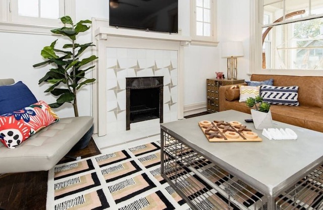 The Steeple View: Spacious and Central 3BR!