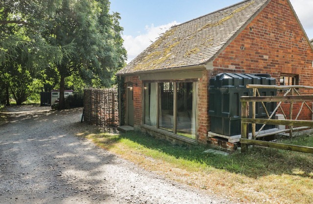 The Studio, HUNGERFORD
