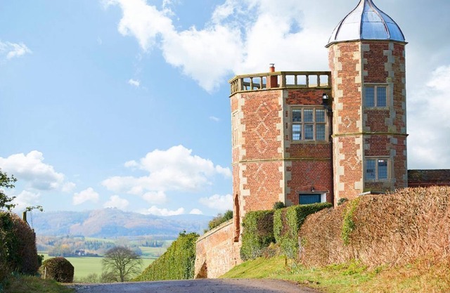 La maison d'été, est une retraite historique magnifique pour les couples, sur le domaine de Raby,