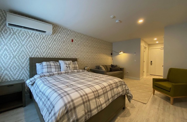 The Swell Annex: Studio w/ Kitchenette Close to Mtn 641