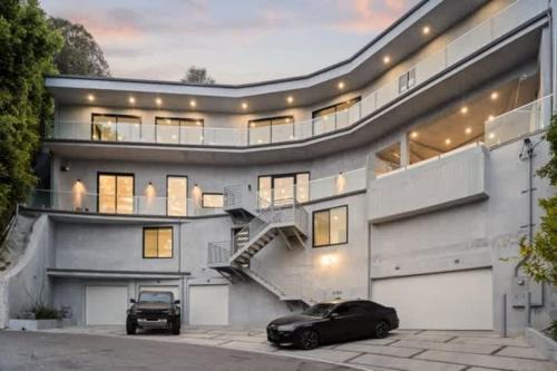 The Temple Hill Estate with Indoor pool
