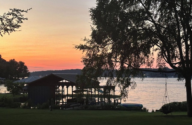 The Barndominium on Lake Tillery - Two bedrooms with loft
