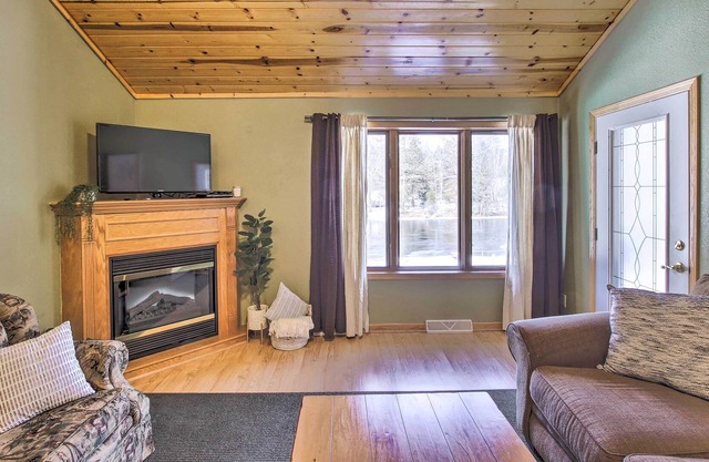 NEW! ‘The Tree House’ Condo w/ Private Boat Dock!