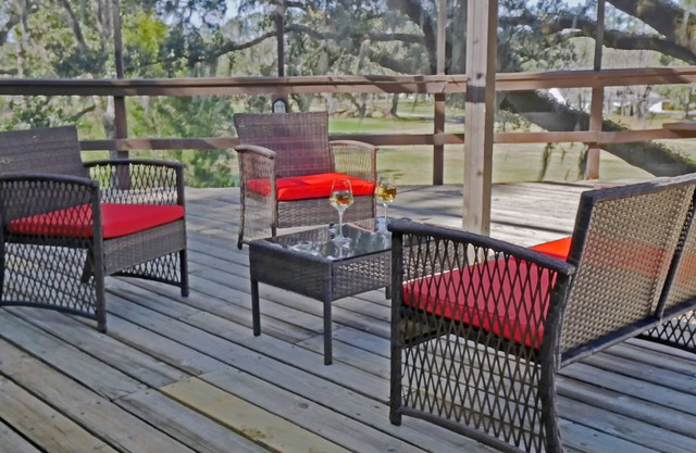 The Treehouse: Minutes from WEC and HITS; Dog-Friendly; w/Golf Course Views