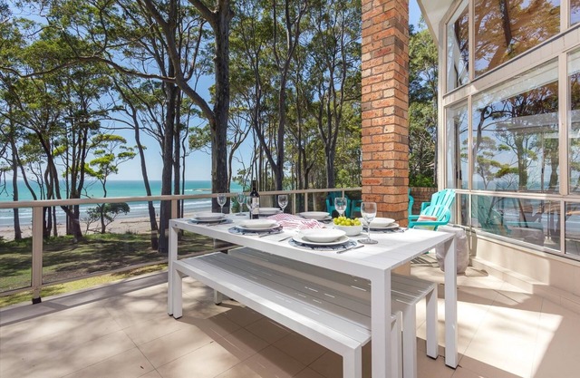 L'EXPÉRIENCE ULTIME - VILLA FRONT DE MER DIRECTE AVEC DES VUES INCROYABLES
