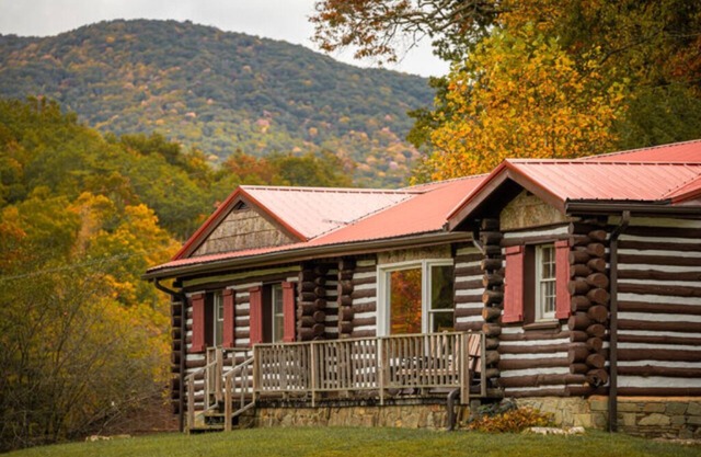 The Valley Lodge Sleeps 12