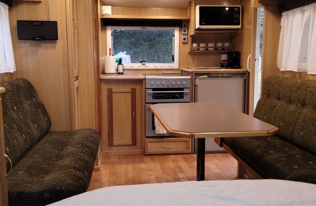 The Van. Off grid, self contained and toasty warm. 5 minutes to Hahndorf.