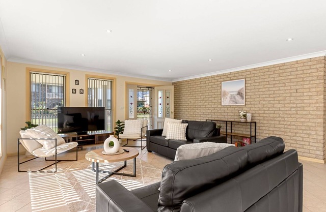 The Verge Beach House - Pet Friendly - 2 Mins Walk to Beach