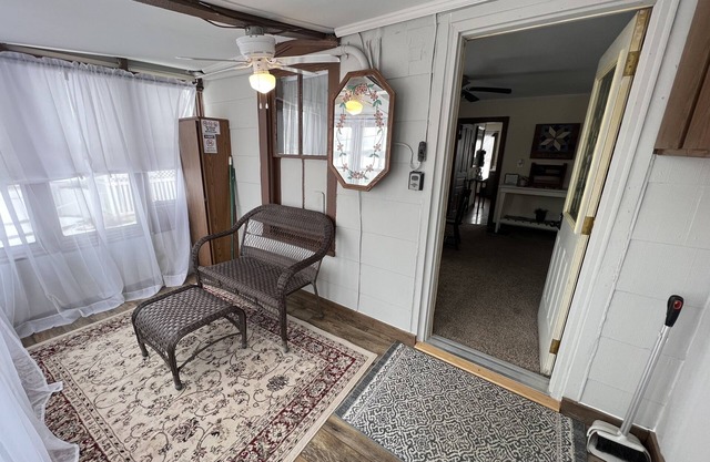 The (Veteran Owned) Hanover Hangout Guesthouse - cozy cottage w/ privacy + fun