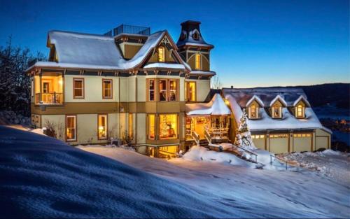 The Victorian Chalet