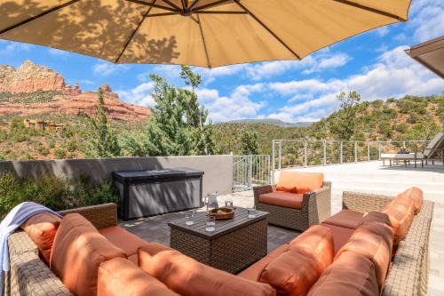 The Viewpoint by AvantStay Luxe Home SpaViews