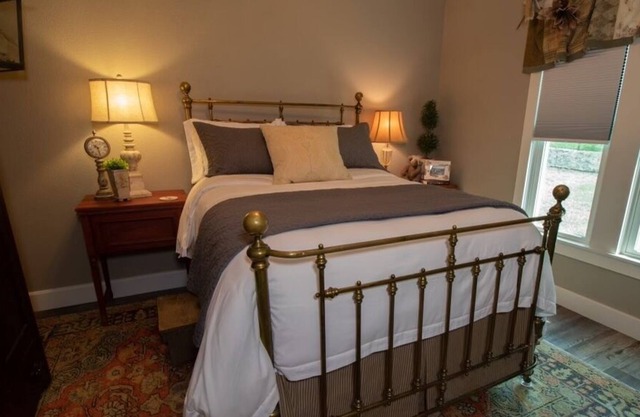 ❤️"The Vintage Cottage" Quaint comfort with Charm!❤️
