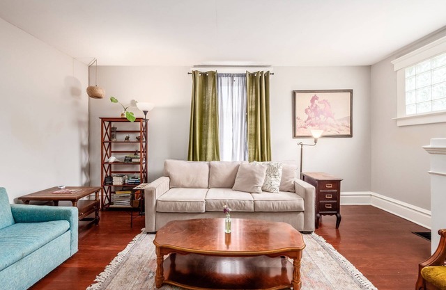 The Beautiful Getaway - 3 Bedrooms - Columbus!
