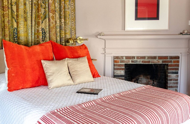 The Waldoboro Inn Room 5