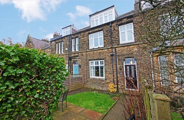 The Wheatley - a house that sleeps 8 guests in 4 bedrooms