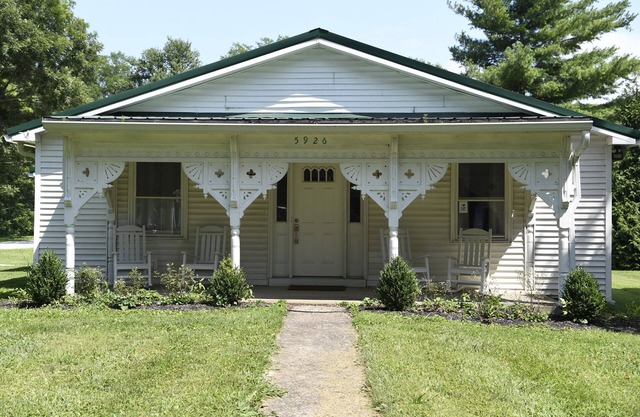 Bagdad Bungalow on Bourbon Trail! 40 minutes from Valhalla, home to 2024 PGA!