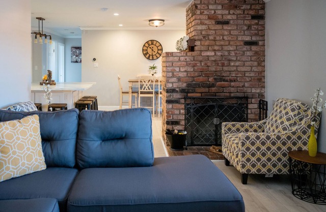 The White Rose Ranch + Annex à Fremont, Californie