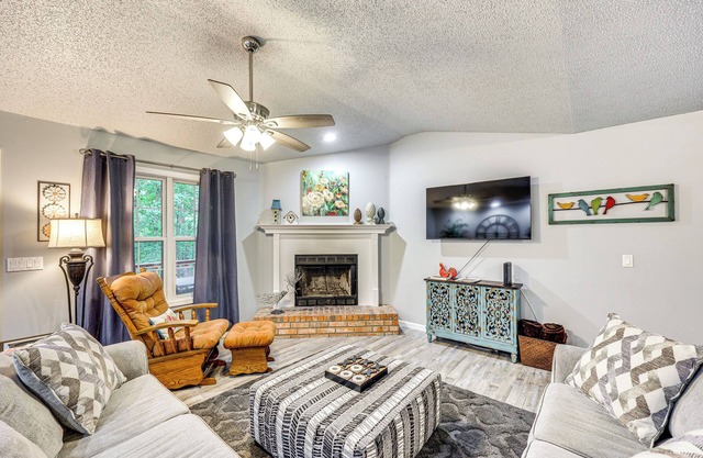 Inviting Home w/ Deck in Hot Springs Village!