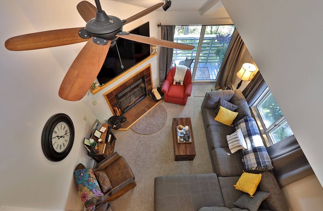 The Woods V8: Renovated 2BR/2BA Condo w/ Amazing Amenities and Location