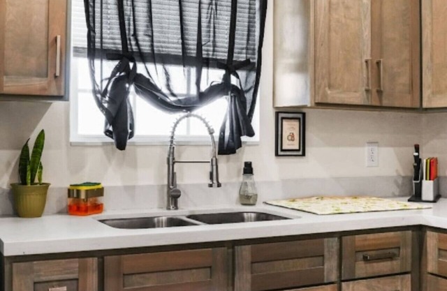 WorkNest: Cozy 3BR 1BA w/ Fast Wi-Fi & Workspace