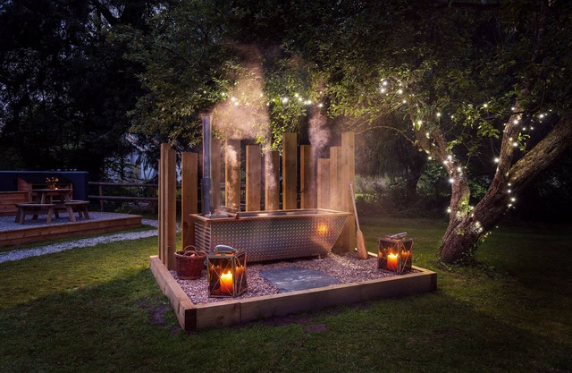 The Wriggly Tin & Baa Spa at Tregoose Old Mill