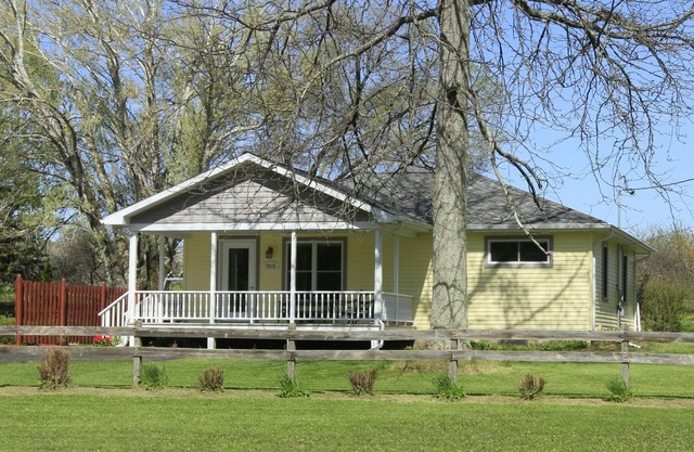 La Maison Jaune à Egg Harbor -beautifully rénové et prêt pour vous!