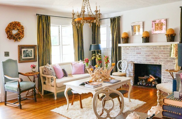 The Z is a cozy cottage walking distance to the square, campus and Rowan Oak.