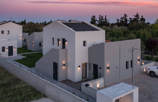 TheaSea Villa with cooling and heated floor