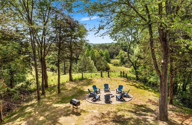 Theater ~ Sauna ~ Hot Tub ~ View ~10 mins to Pigeon Forge, 25 mins to Gatlinburg