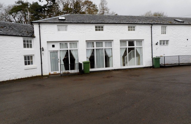 THECOACH HOUSE, 2 TELFORD MEWS, BEATTOCK, MOFFAT