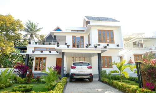 Thekkady Premium Villa