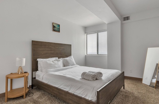 This apartment is a 1 bedroom(s), 1 bathrooms, located in Harrisburg, PA.