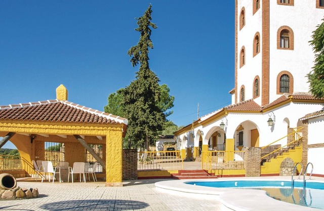 This beautiful vacation home on the edge of the Natural Park "Sierra de Hornachuelos" is located in