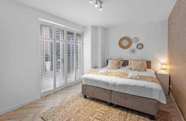 Cet appartement de luxe entièrement rénové à Roosendaal est parfait pour les voyages d'affaires ou l