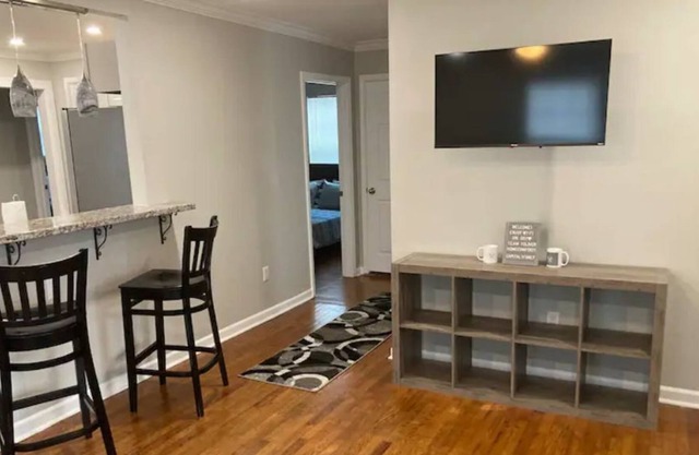 This is 3 bedroom to full bath singl family home.