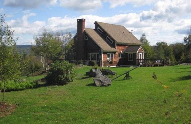 Ça y est ...! Presque le paradis dans le Vermont! 25 magnifiques acres privés à explorer!