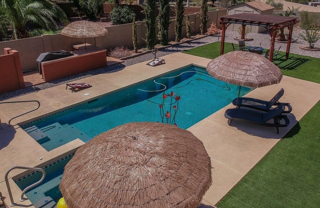 C'EST CE DONT JE SUIS EN TRAIN DE PARLER!!! 3 chambres, 2 salles de bains, piscine chauffée privée-frais supplémentaires