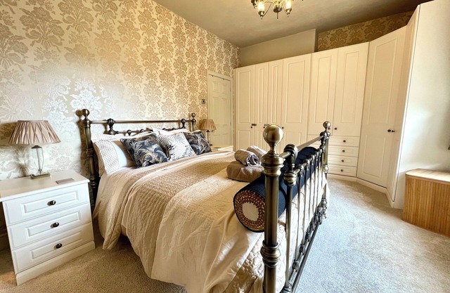 This luxury, boutique style, stone built, 3 bedroom, 2 bathroom apartment by Above Rubies sits directly on Haworth’s renowned cobbled Main Street and is only a stone’s throw from the iconic Parsonage, home to the Brontë sisters.