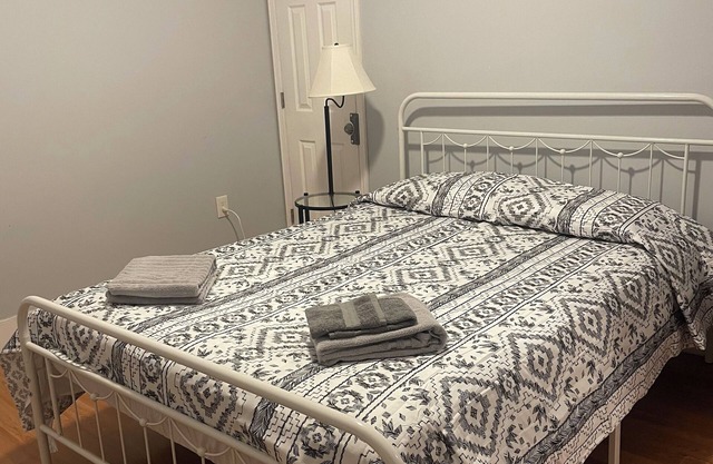 This room is very comfy and good spot to stay