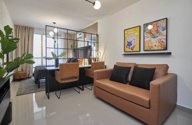 This studio is a 0 bedroom(s), 1 bathrooms, located in Centro, Buenos Aires.
