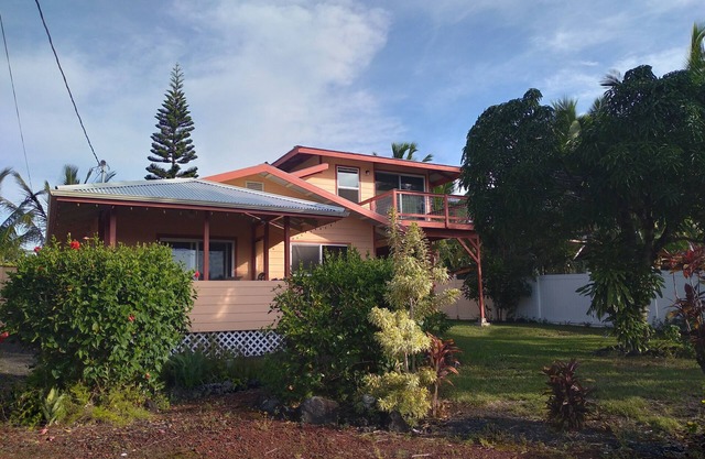 Cette vue sur la mer situé dans Kalapana Seaview Estate