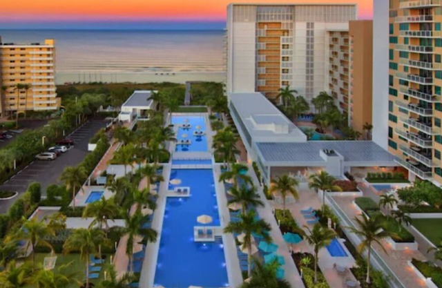 THIS WEEK.. 12-19 12-22! Marco Island Crystal Shores 2 BR villa. DISCOUNTED!!!